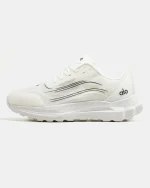 Alo Yoga Runner White Black