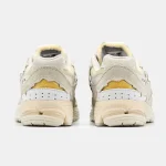 New Balance 2002R Protection Pack Beige White - Зображення 9