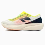 New Balance Fuelcell Supercomp Elite V4 - Зображення 4