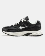 Nike Initiator Black White