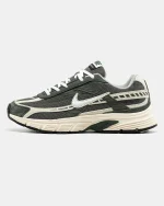 Nike Initiator Grey Beige