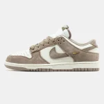 Nike SB Dunk Low Sail Beige