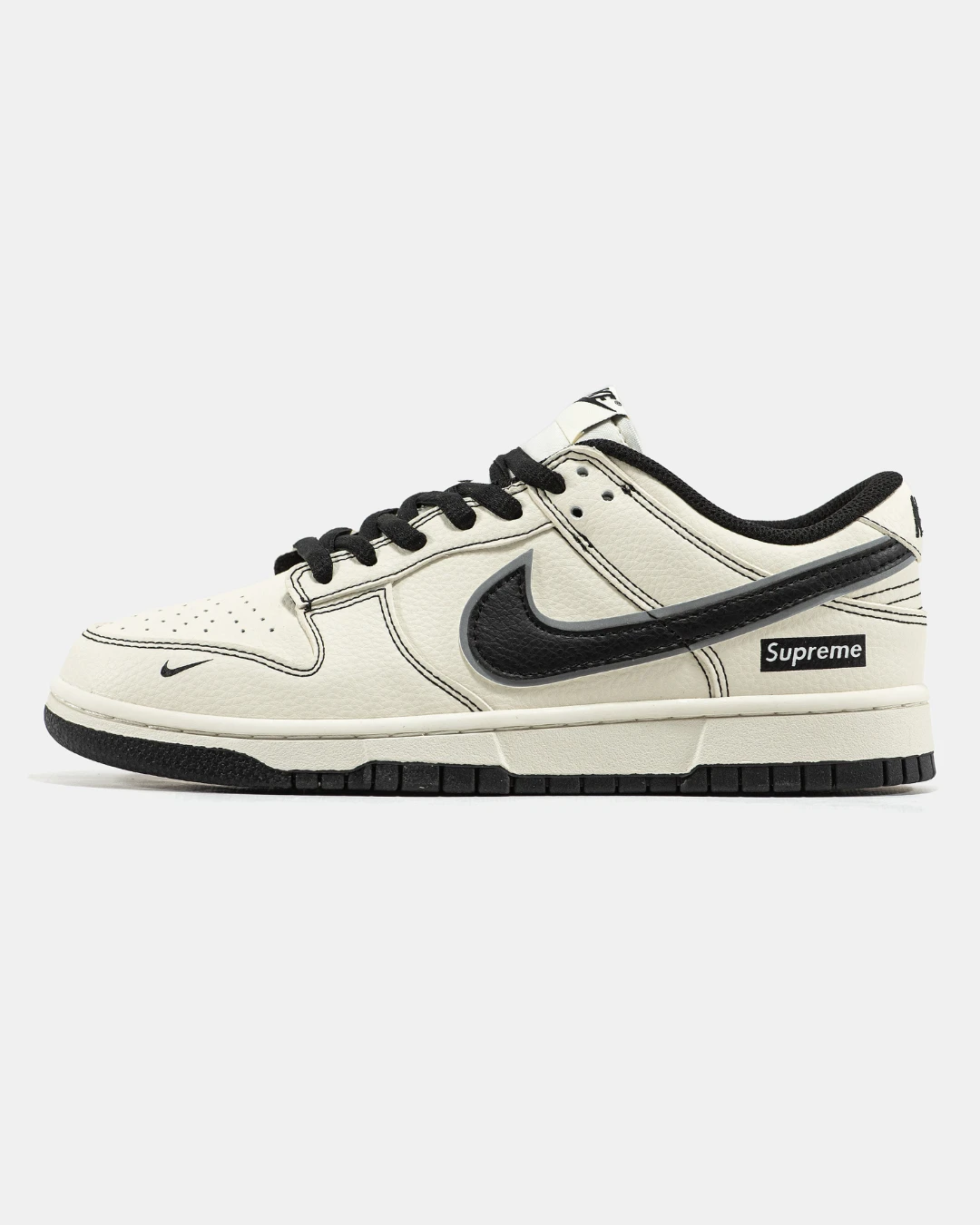 nike-sb-dunk-low-x-supreme-beige-black-22118582617455 Nike SB Dunk Low x Supreme Beige Black - Зображення 1