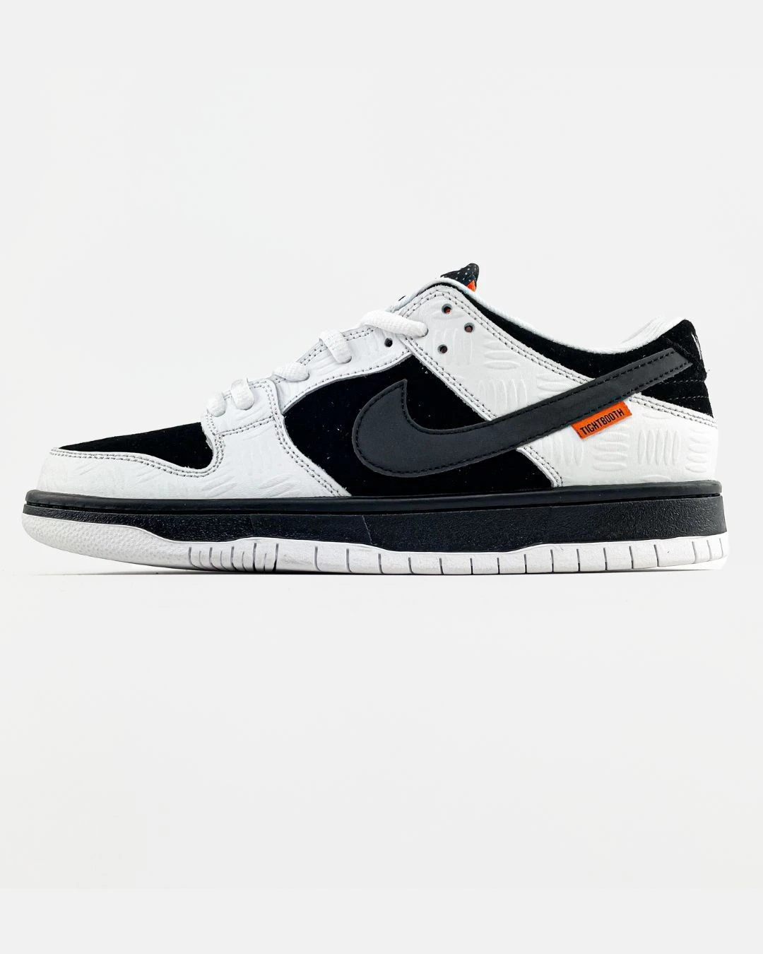 nike-sb-dunk-low-x-tightbooth-white-black-34747958640963 Nike SB Dunk Low x TIGHTBOOTH White Black - Зображення 1