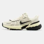 Nike V2K Runtekk Beige Black