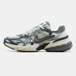Nike V2K Runtekk Summit White Metalic Silver