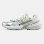 Nike V2K Runtekk Summit White Metallic Silver