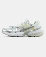 Nike V2K Runtekk Summit White Metallic Silver