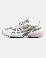 Nike V2K Runtekk White Grey Pink