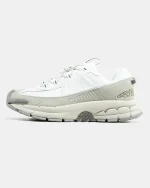 Nike Zoom Vomero Roam Summit White Light Bone