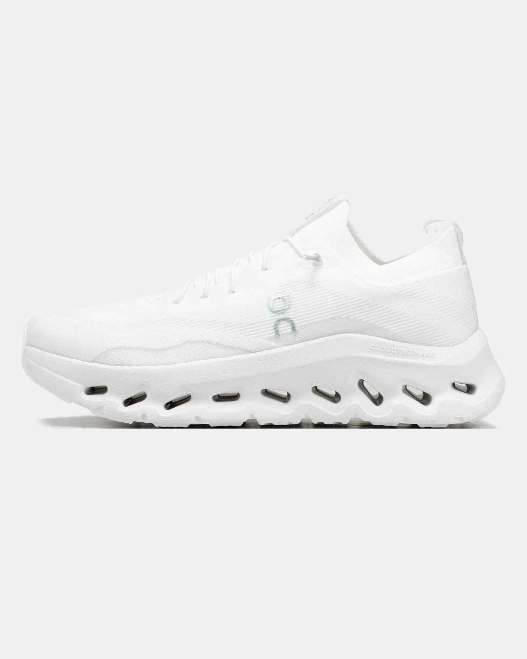 on-cloudtilt-x-loewe-white-43050456725630 ON Cloudtilt x Loewe White - Зображення 1
