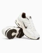 Nike Air Max Moto 2K Beige - Зображення 2